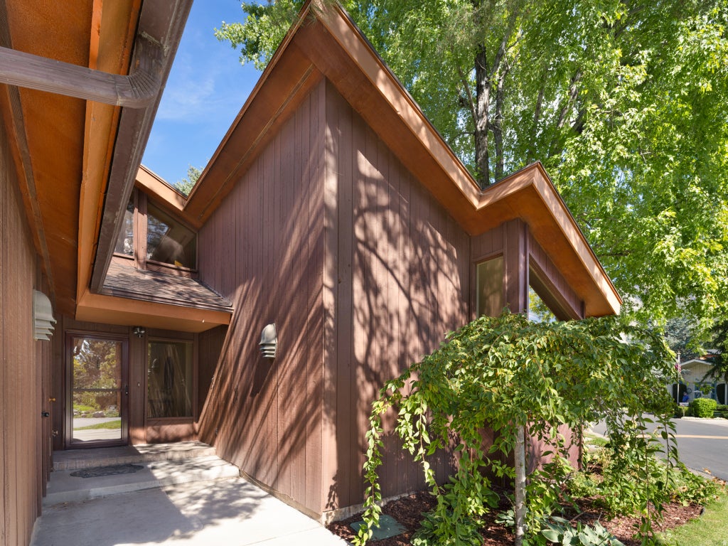 Photo of 2828 MARRCREST W, Provo, UT 84604 (MLS # 2184863)