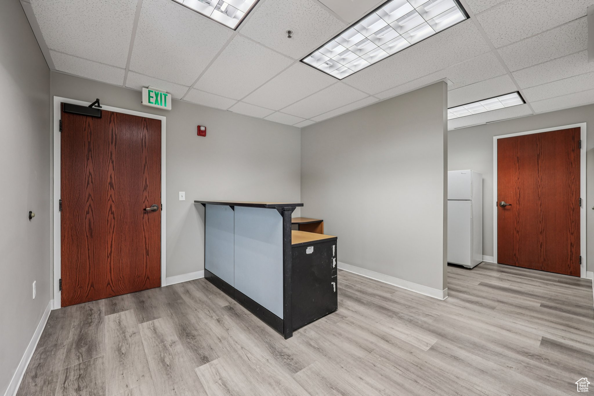 BEAR HOLLOW VILLAGE - Commercial Lease