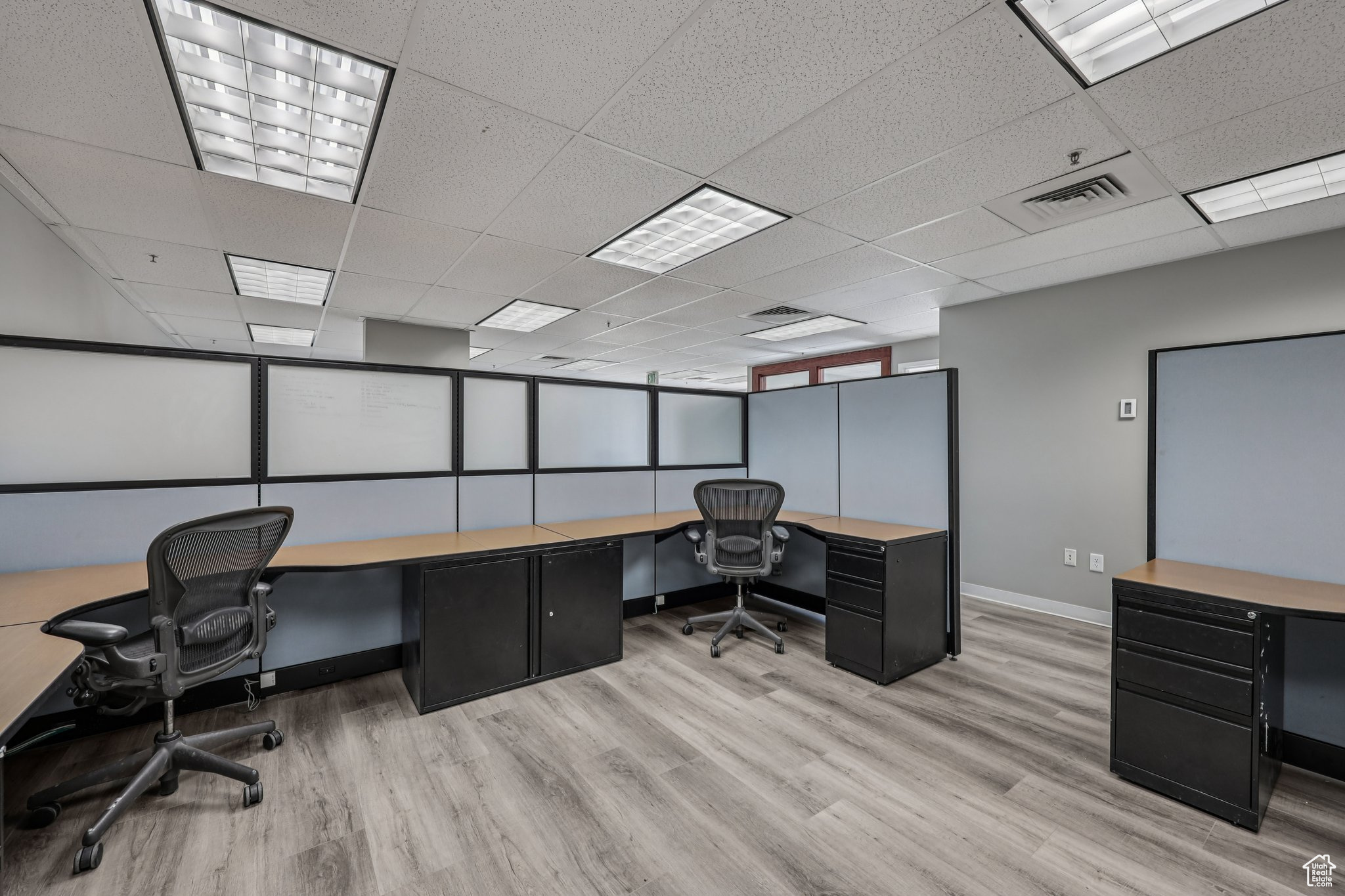 BEAR HOLLOW VILLAGE - Commercial Lease