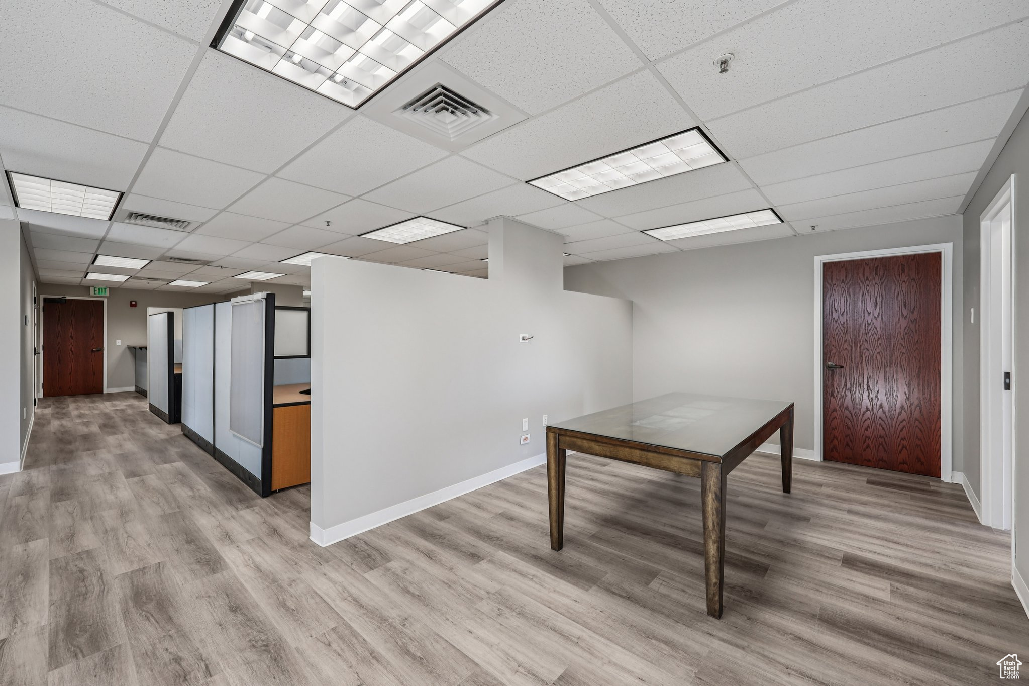 BEAR HOLLOW VILLAGE - Commercial Lease