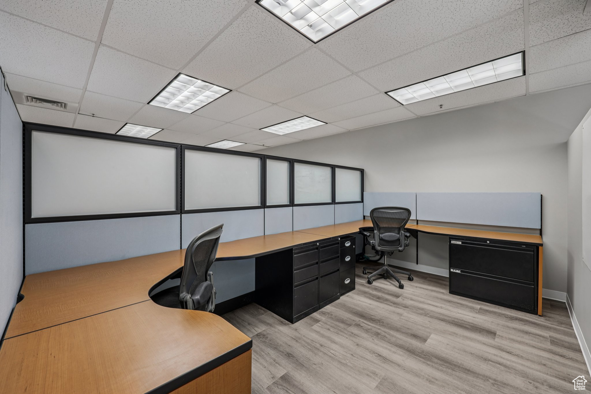 BEAR HOLLOW VILLAGE - Commercial Lease