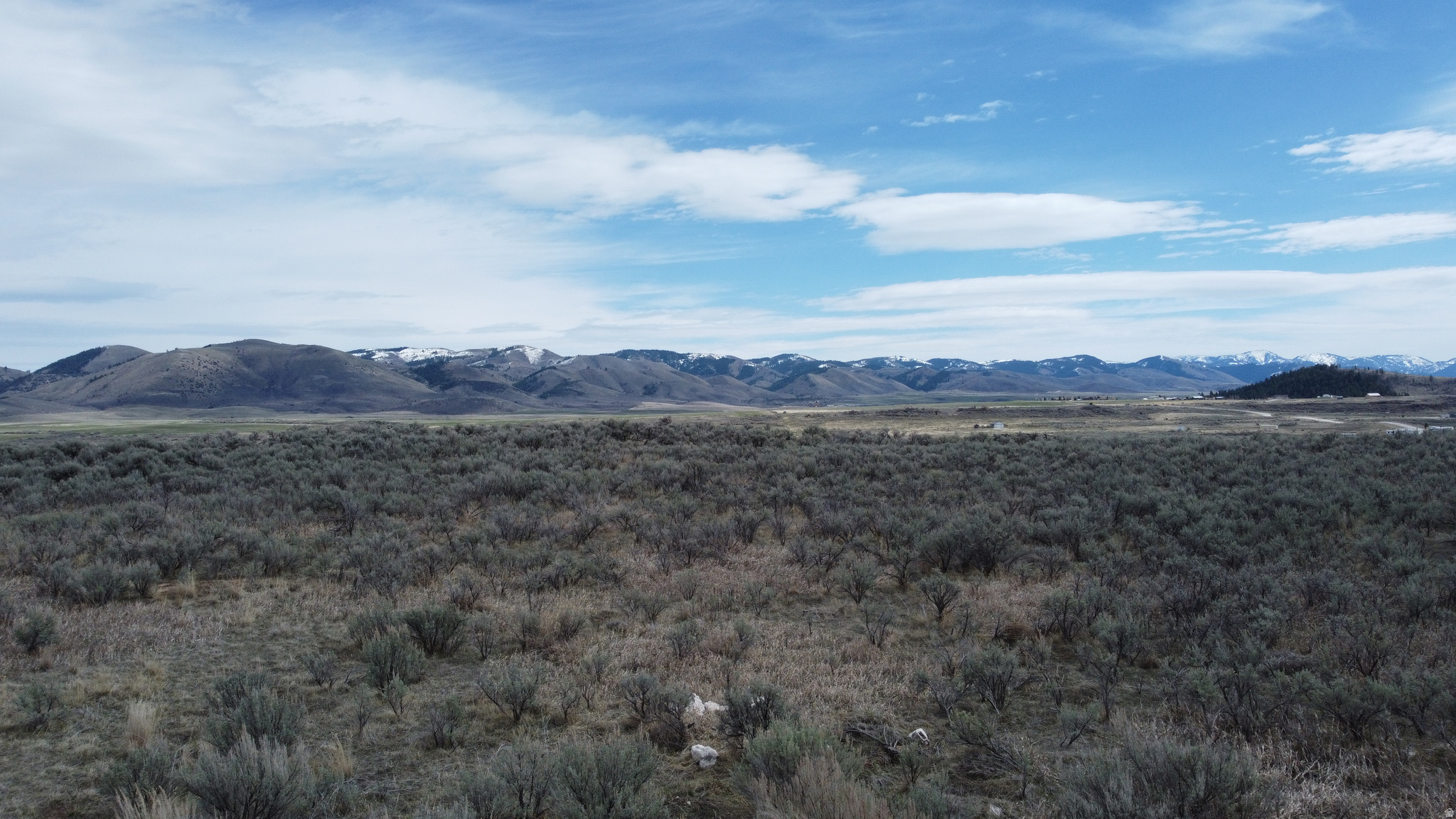 CARIBOU VILLAGE #2 - Land