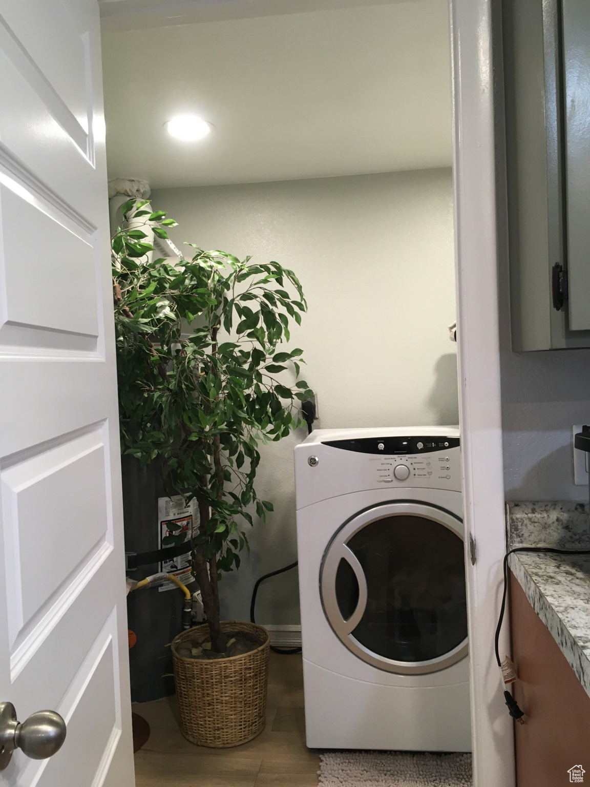 RIVERSIDE - Residential Income