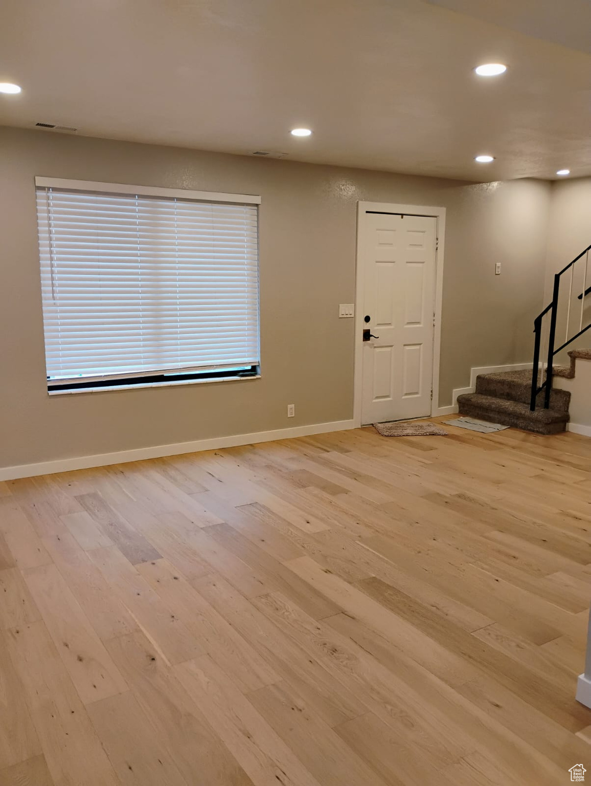 RIVERSIDE - Residential Income