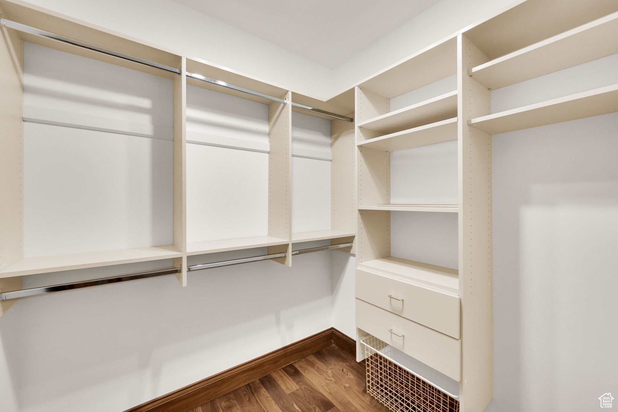 PARKWAY PALISADES - Residential