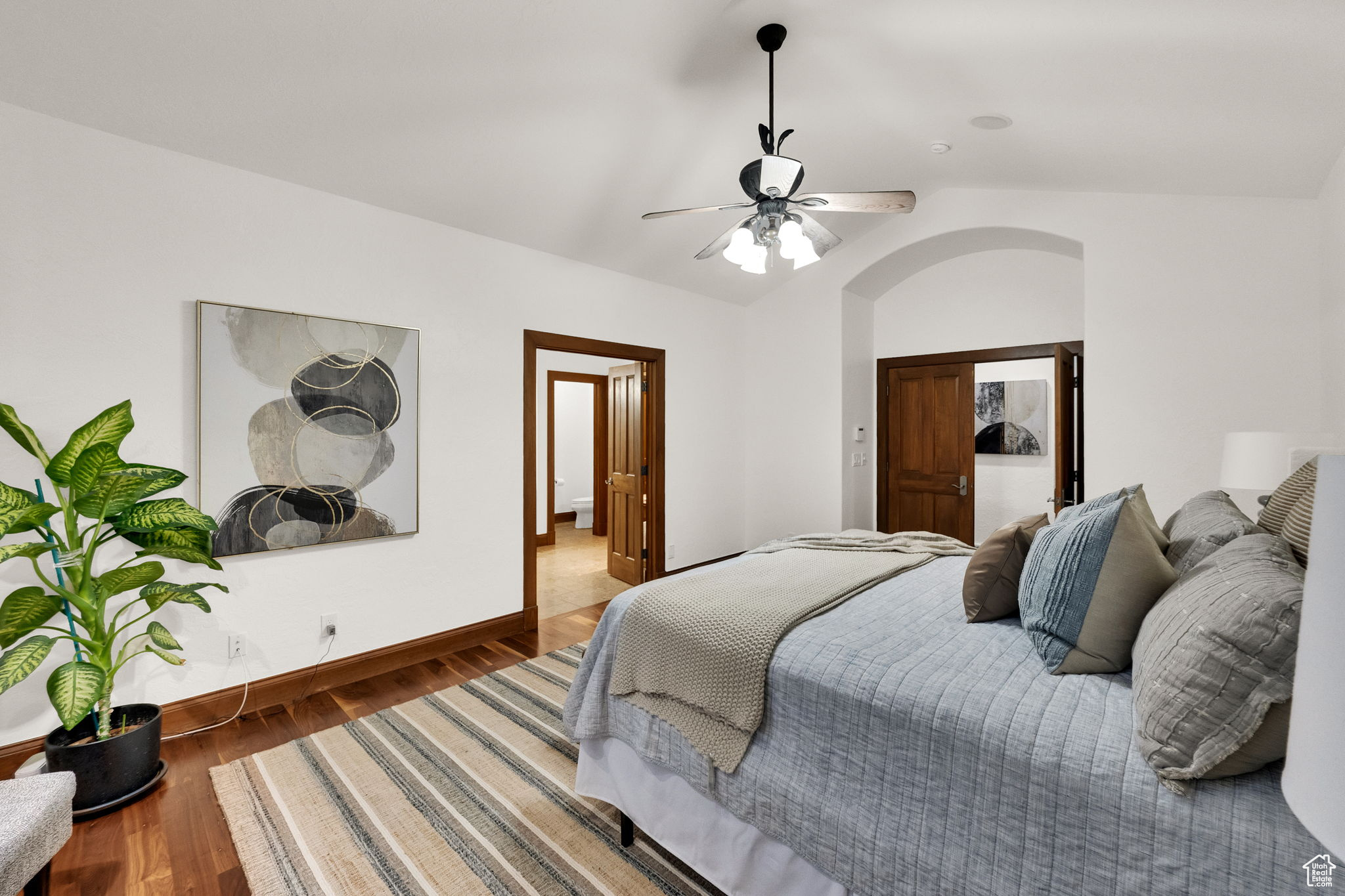 PARKWAY PALISADES - Residential