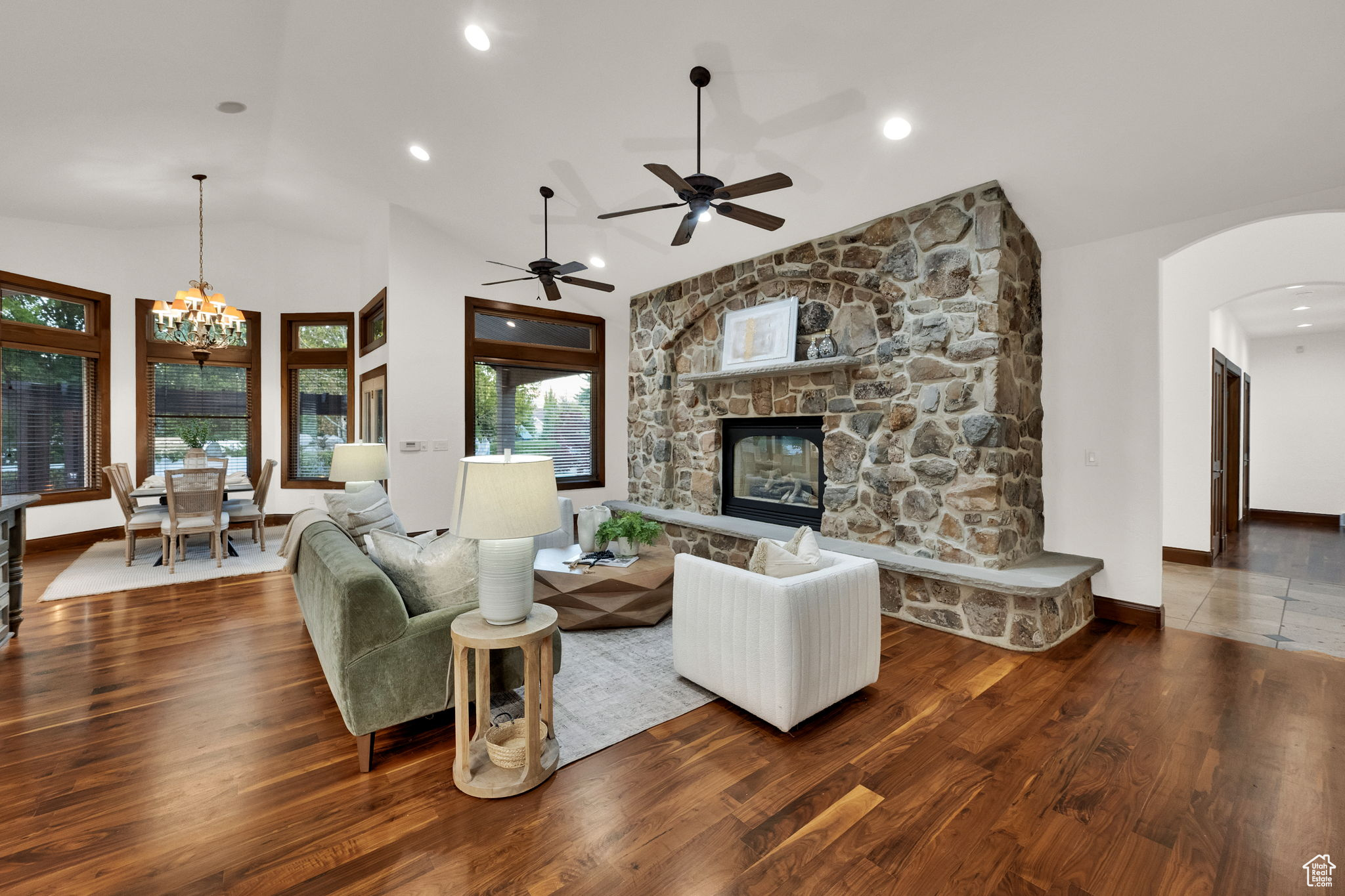 PARKWAY PALISADES - Residential