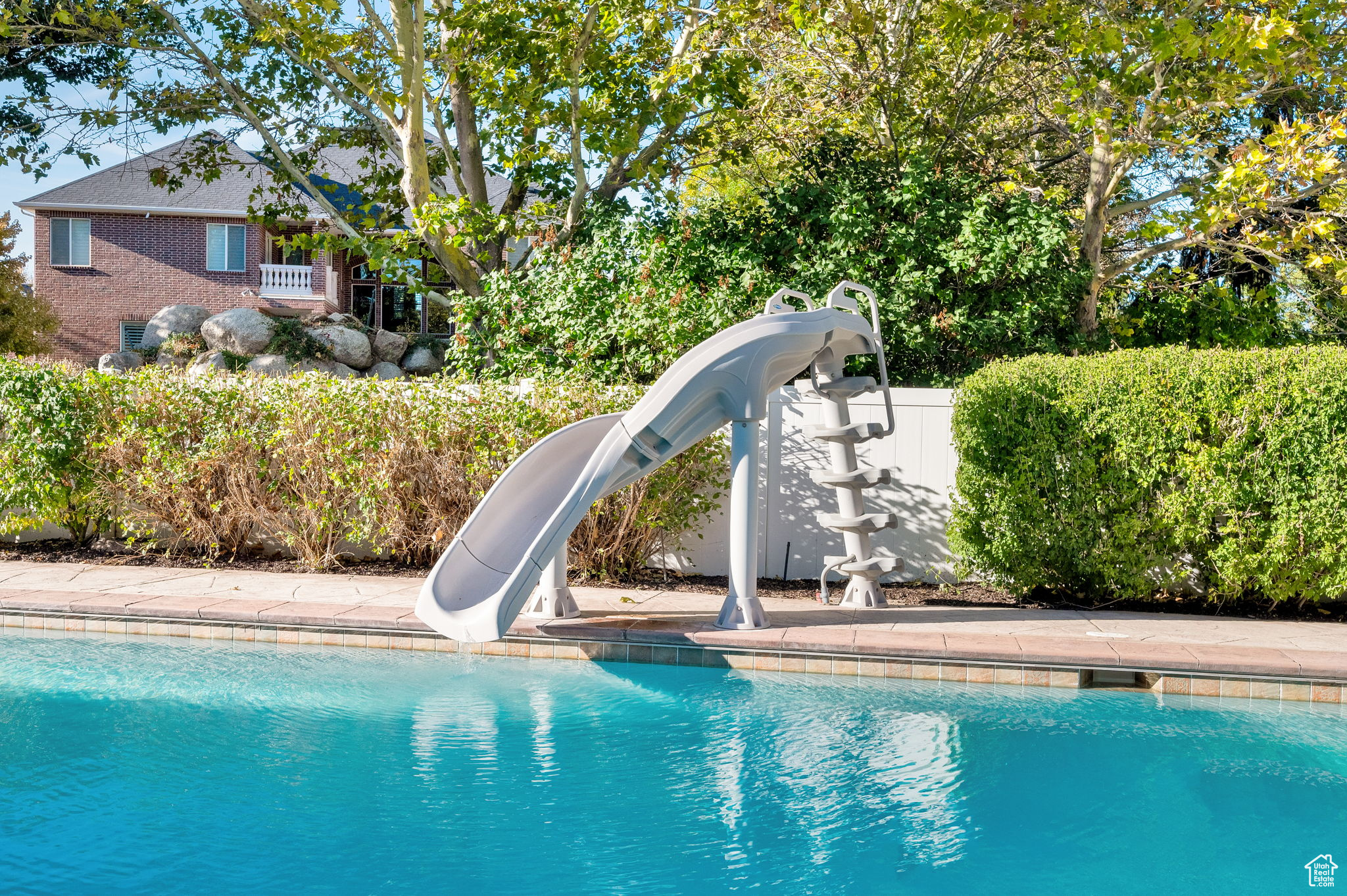 PARKWAY PALISADES - Residential