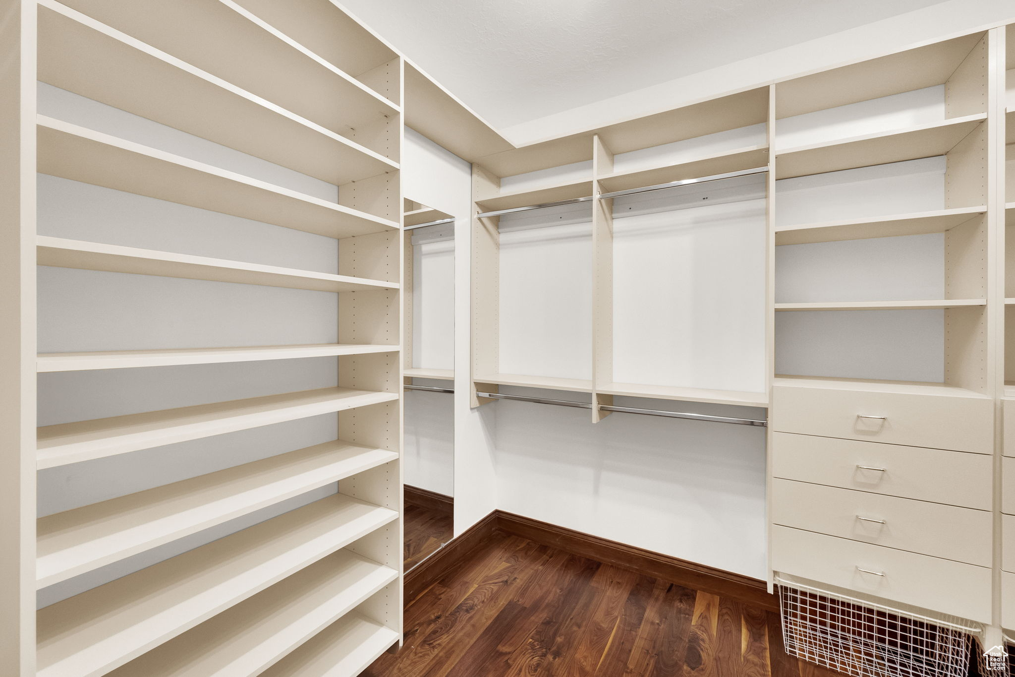 PARKWAY PALISADES - Residential