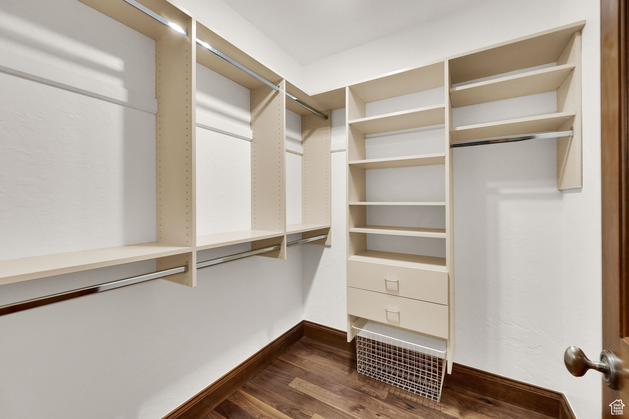 PARKWAY PALISADES - Residential