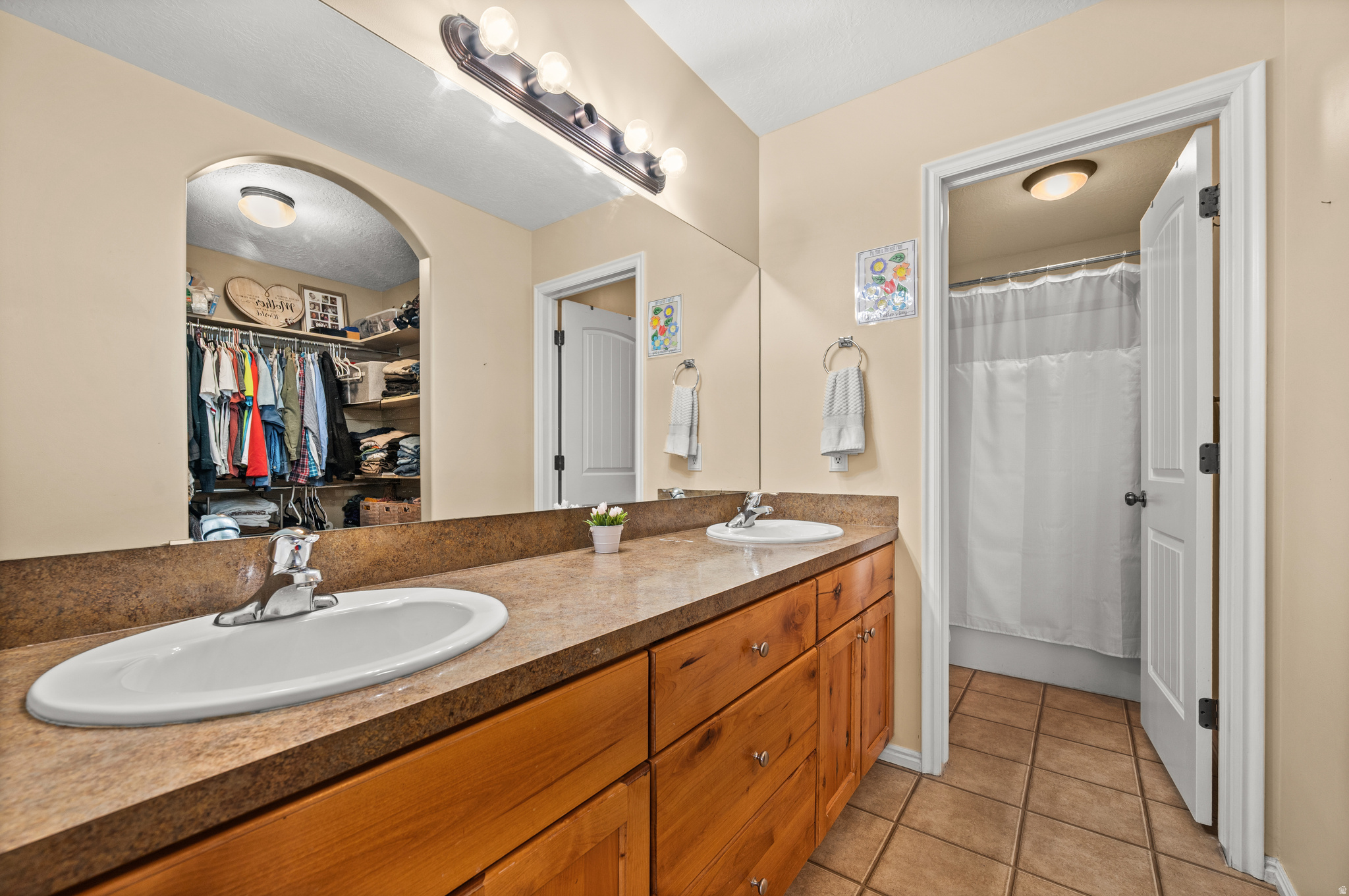 STONEFIELD VILLAGE - Residential