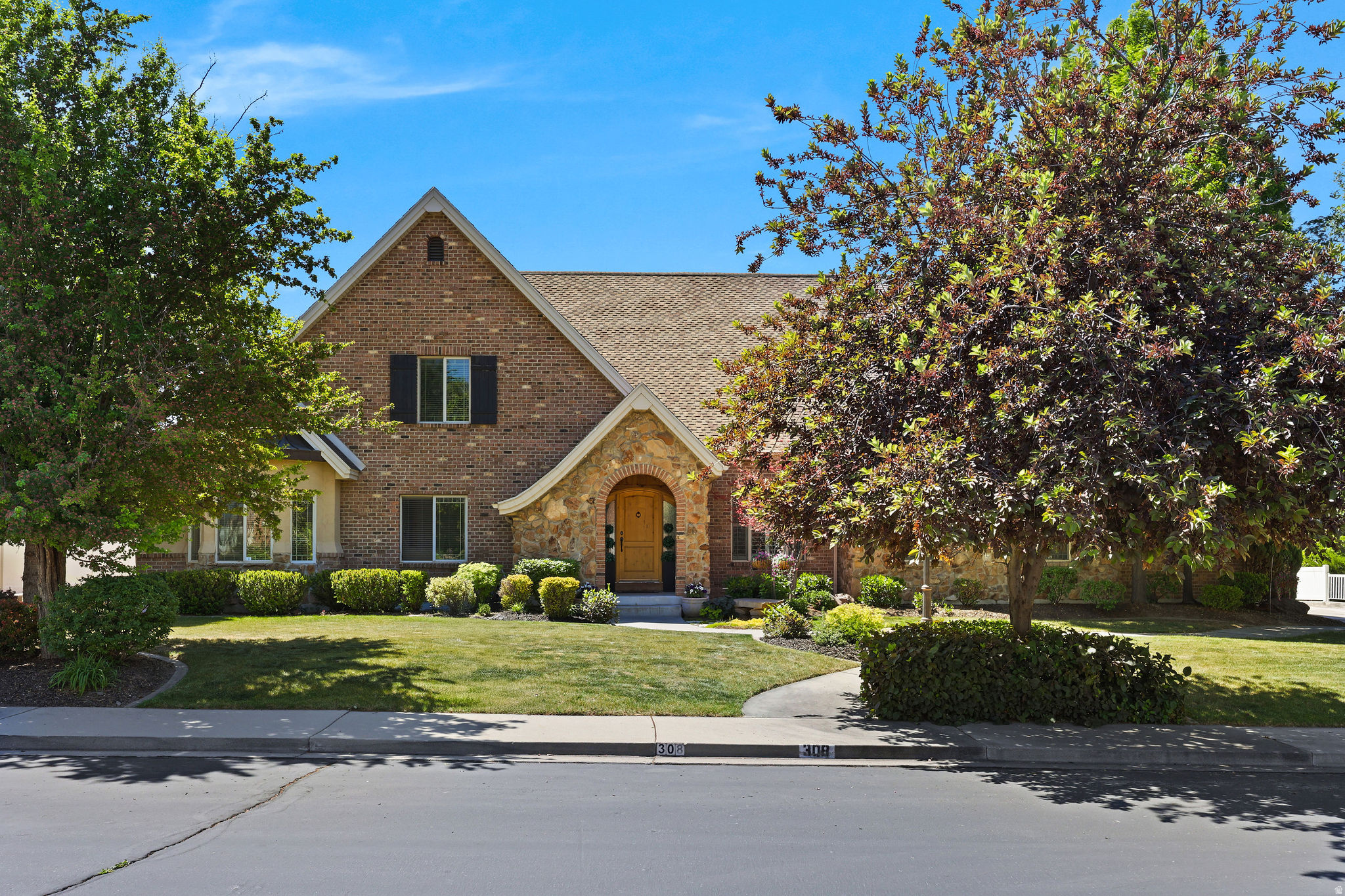 PHEASANT HOLLOW - Residential