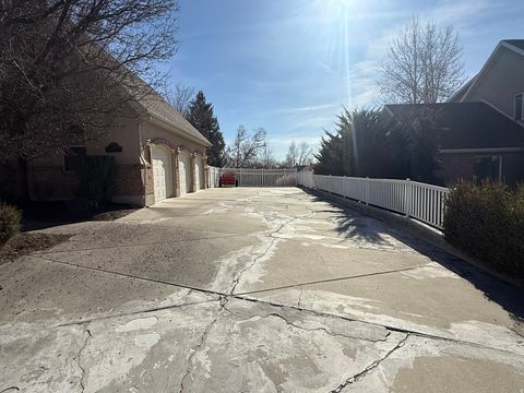 Tiny photo for 308 E 750 N, Lindon, UT 84042 (MLS # 2134495)