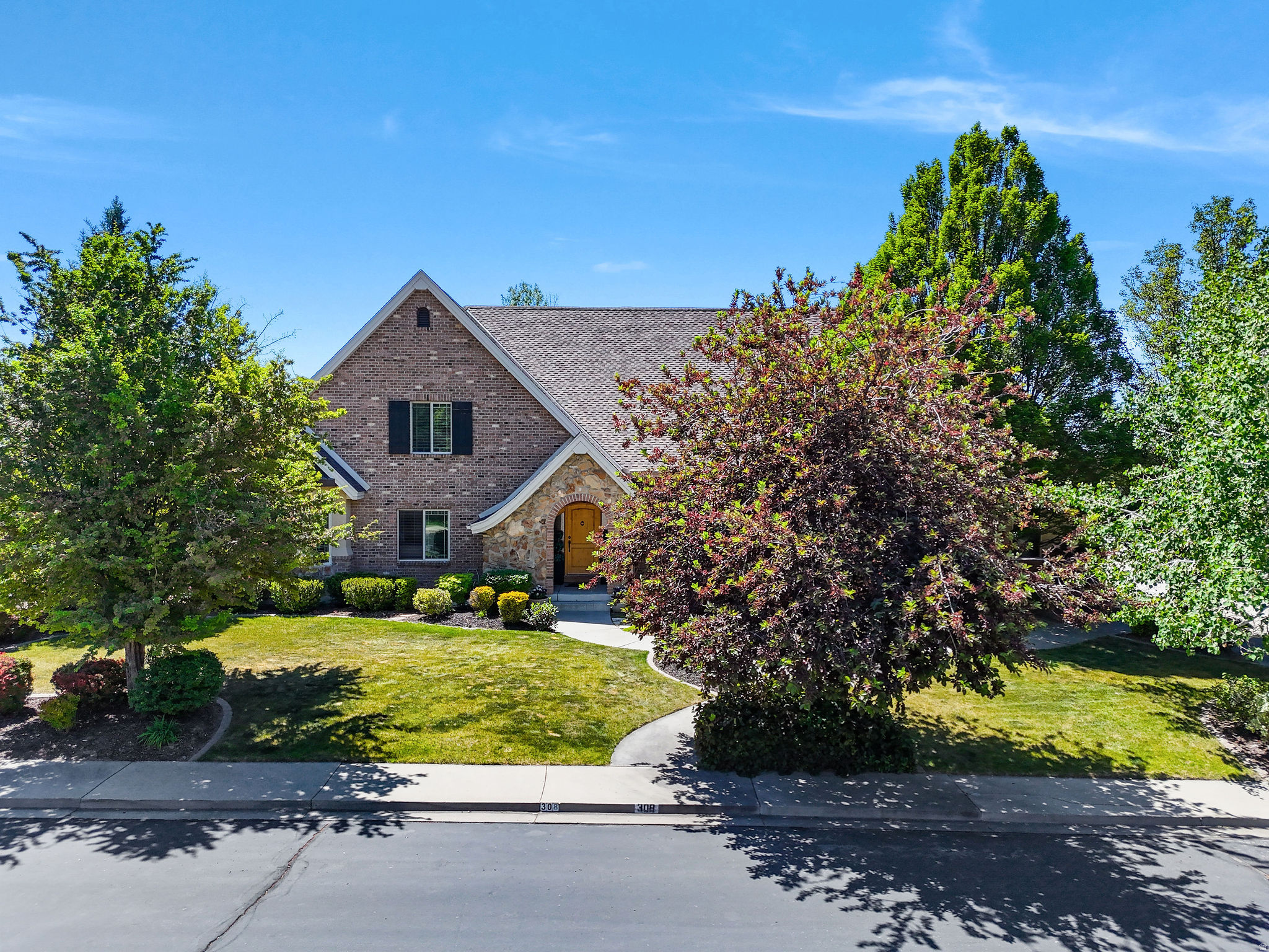 PHEASANT HOLLOW - Residential