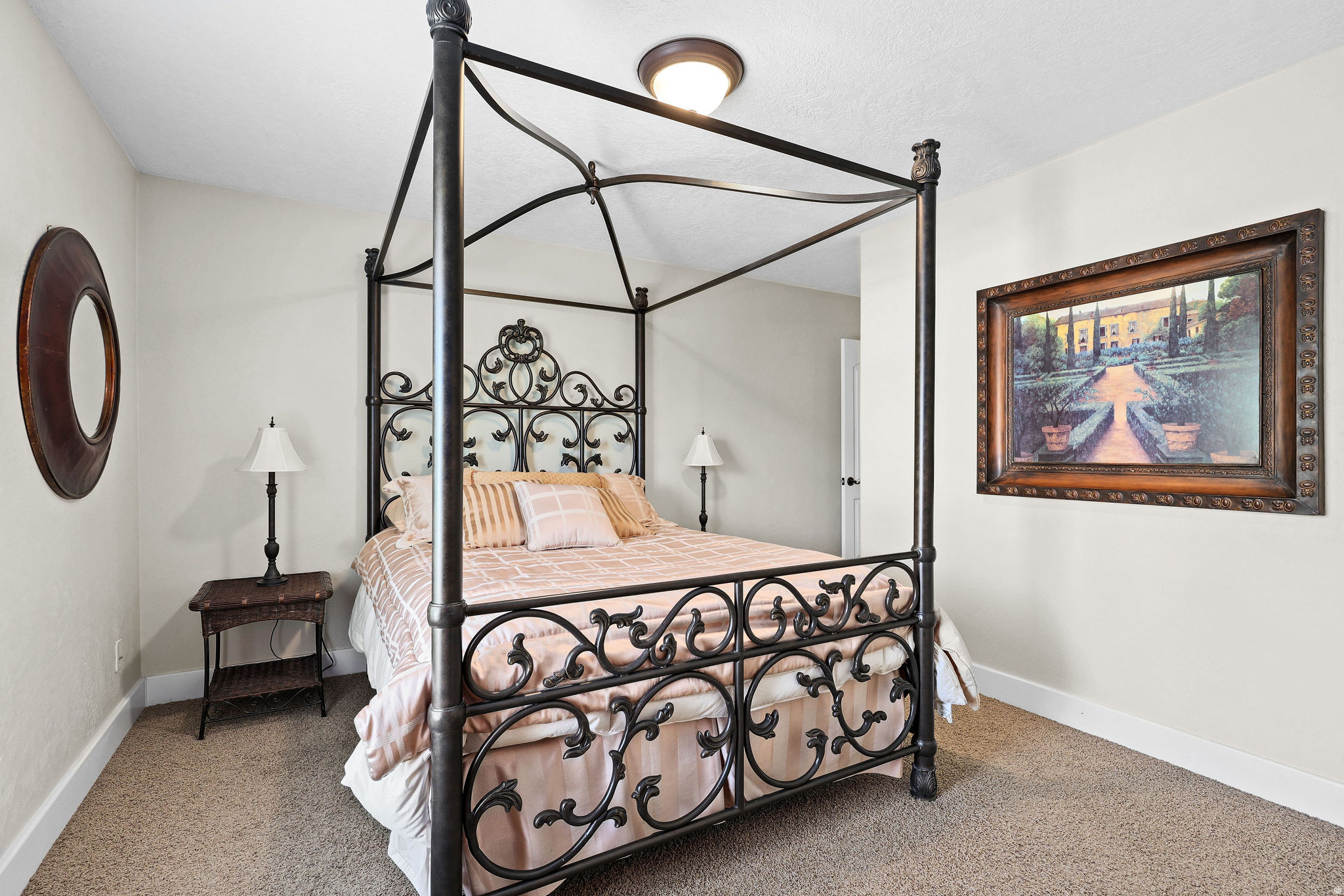 PHEASANT HOLLOW - Residential