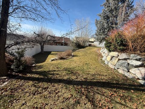 Tiny photo for 308 E 750 N, Lindon, UT 84042 (MLS # 2134495)