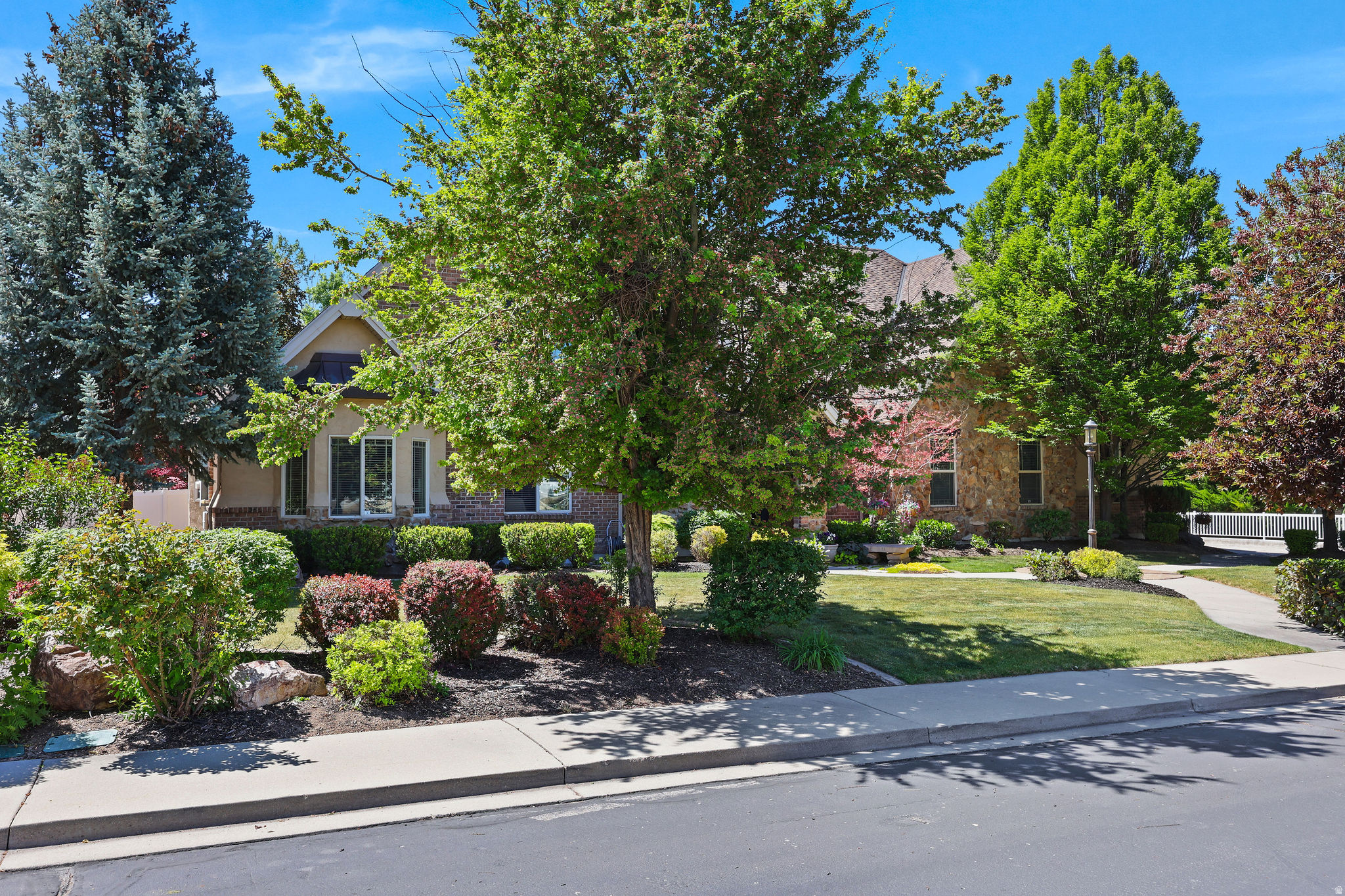 PHEASANT HOLLOW - Residential