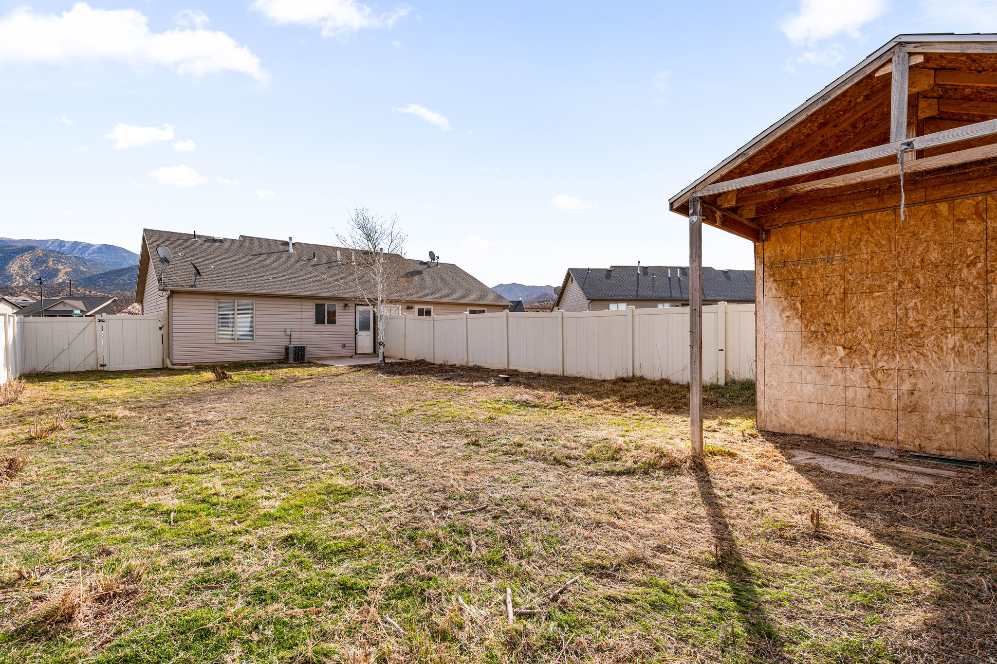 CEDAR WILLOWS SUBDIVISION - Residential Income
