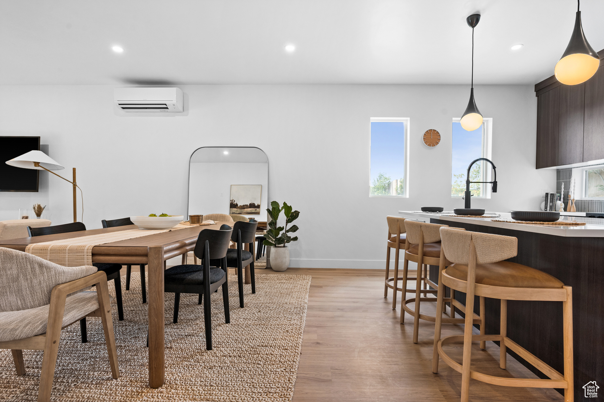 WOODLAND COMMONS - Residential