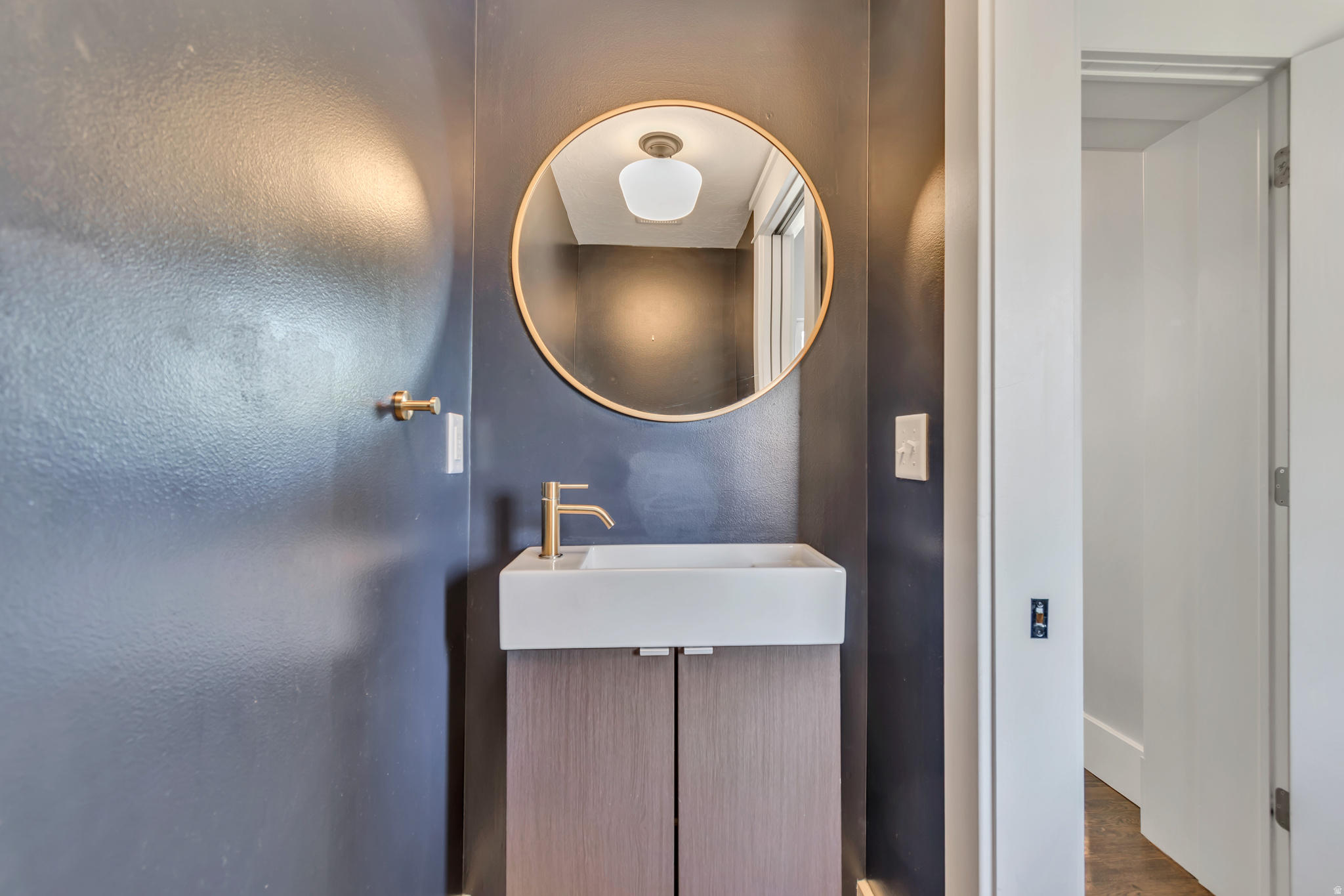 AVENUES - Residential