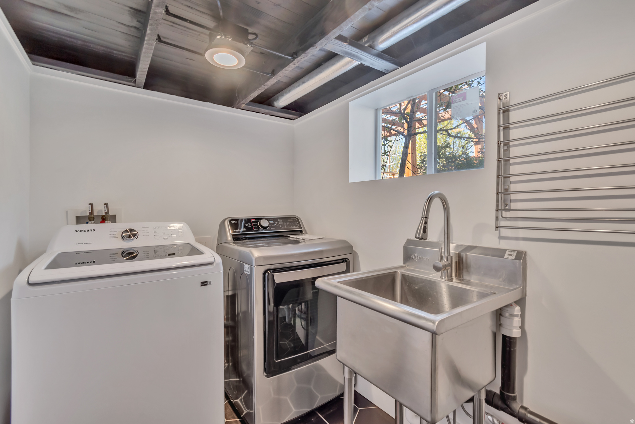 AVENUES - Residential