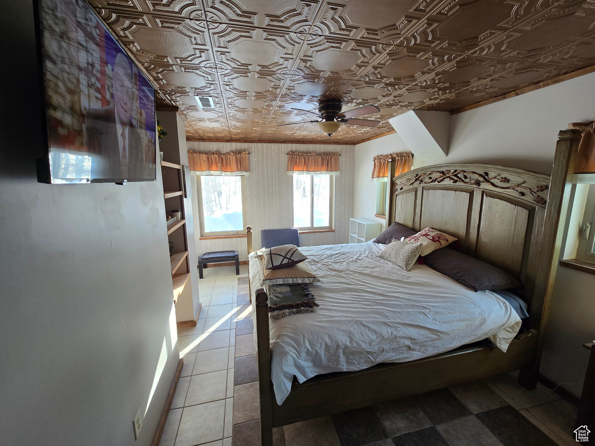 PINE MEADOW RANCH - Residential