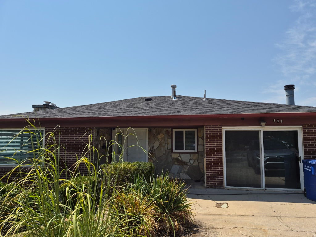 Photo of 699 N EASTCAPITOL BLVD, Salt Lake City, UT 84103 (MLS # 2178149)