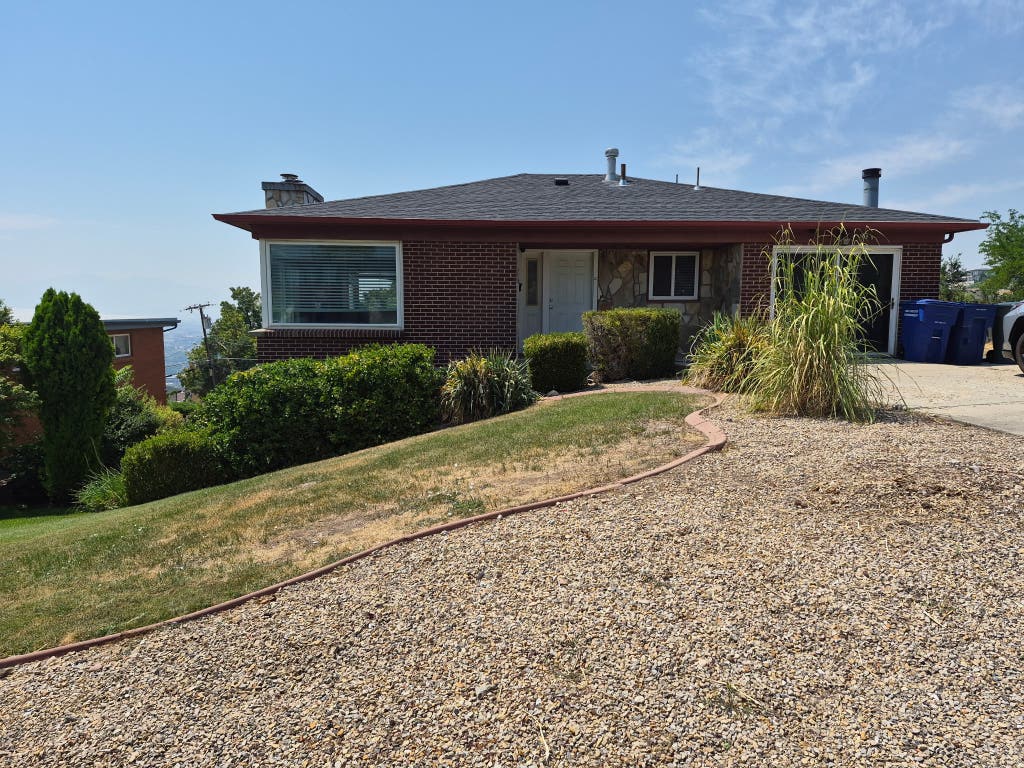 Photo of 699 N EASTCAPITOL BLVD, Salt Lake City, UT 84103 (MLS # 2178149)