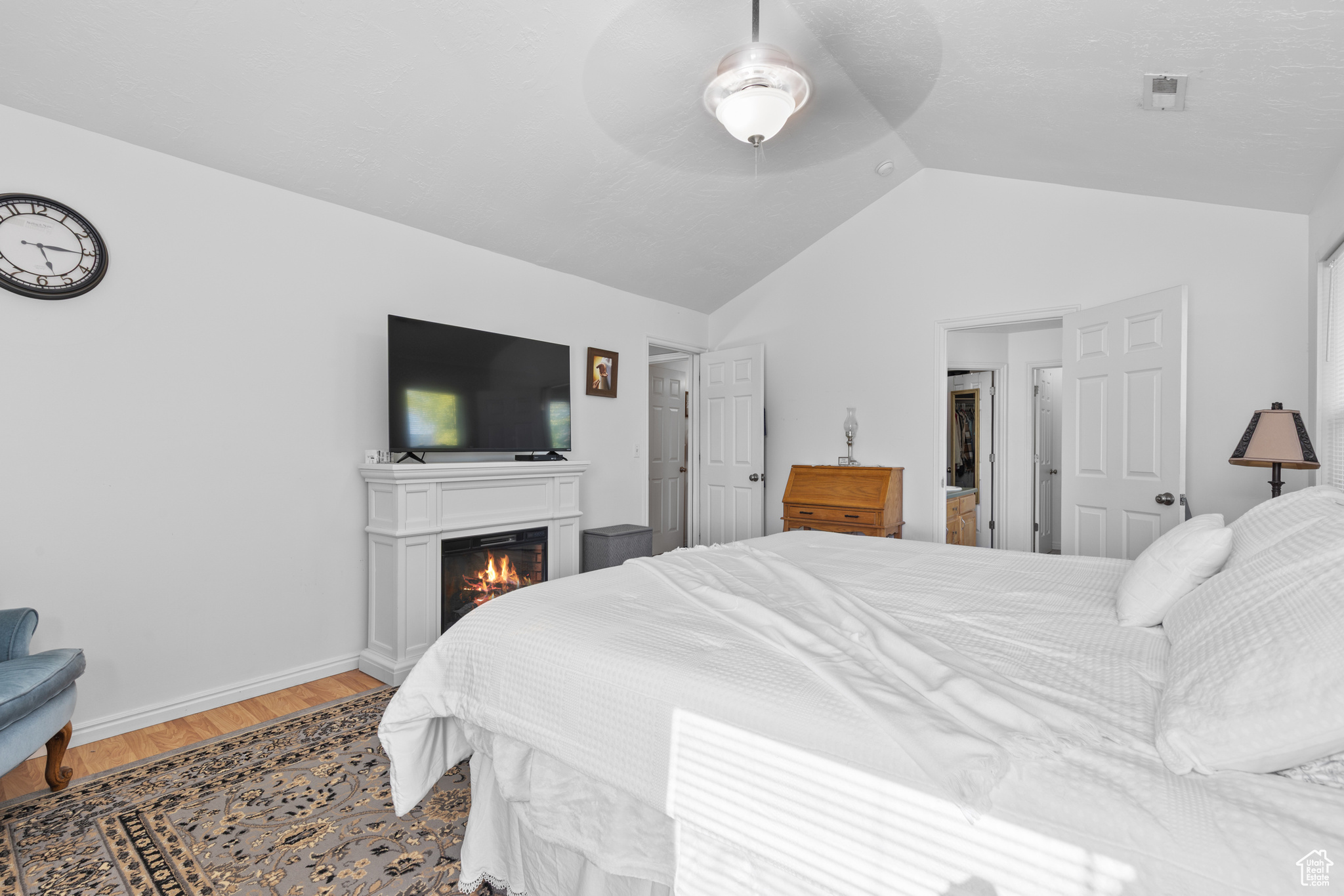 ARGYLE ACRES - Residential