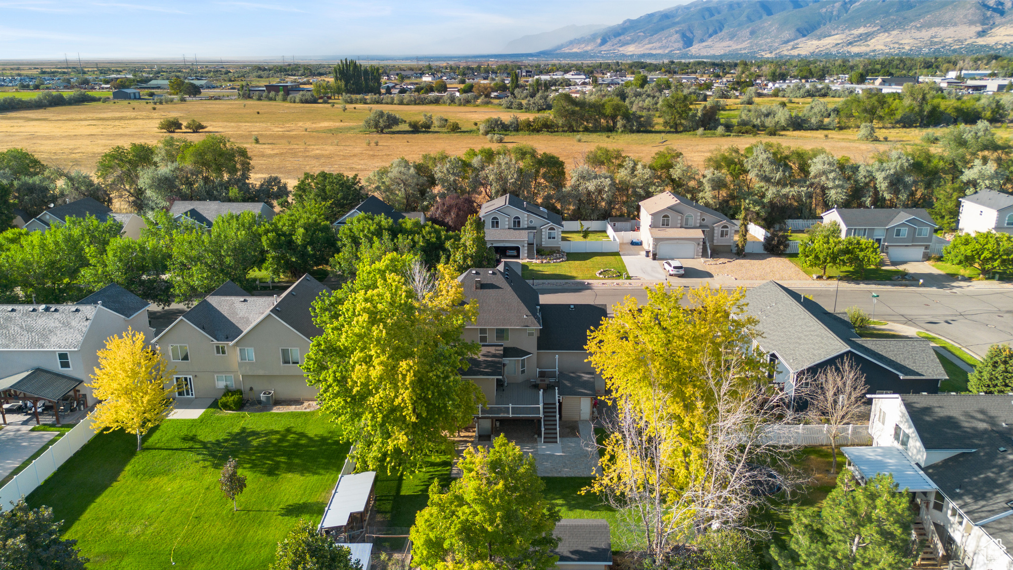 ARGYLE ACRES - Residential