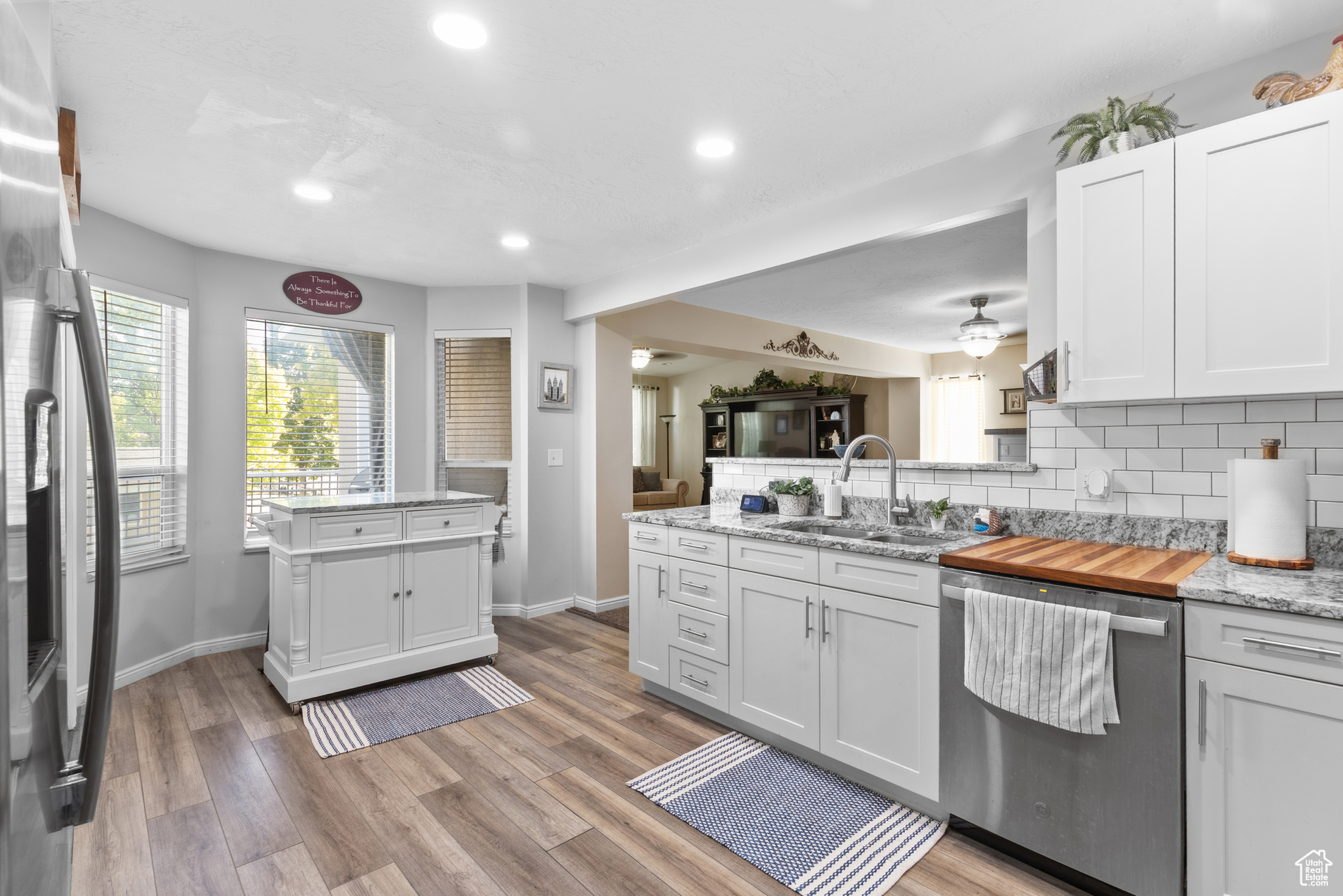 ARGYLE ACRES - Residential