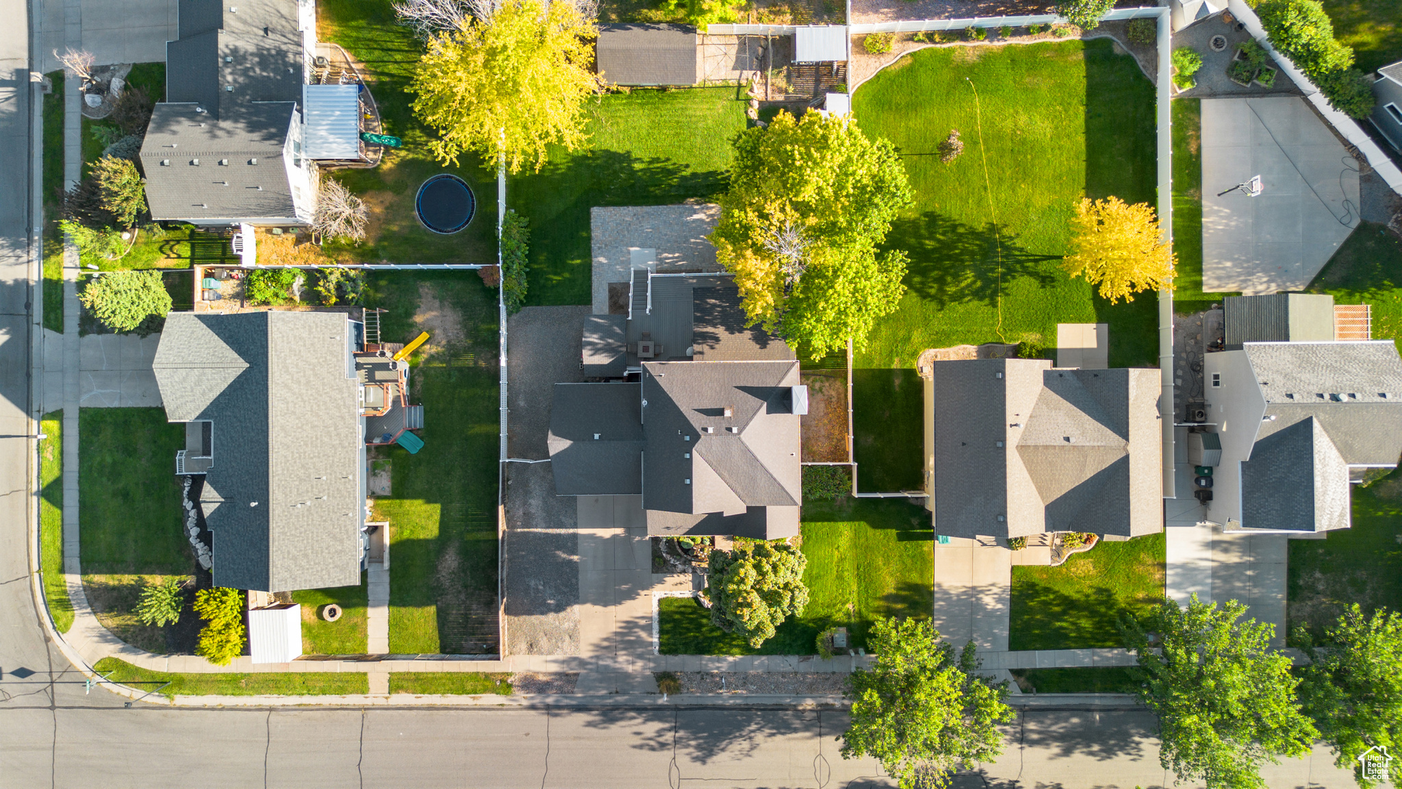 ARGYLE ACRES - Residential