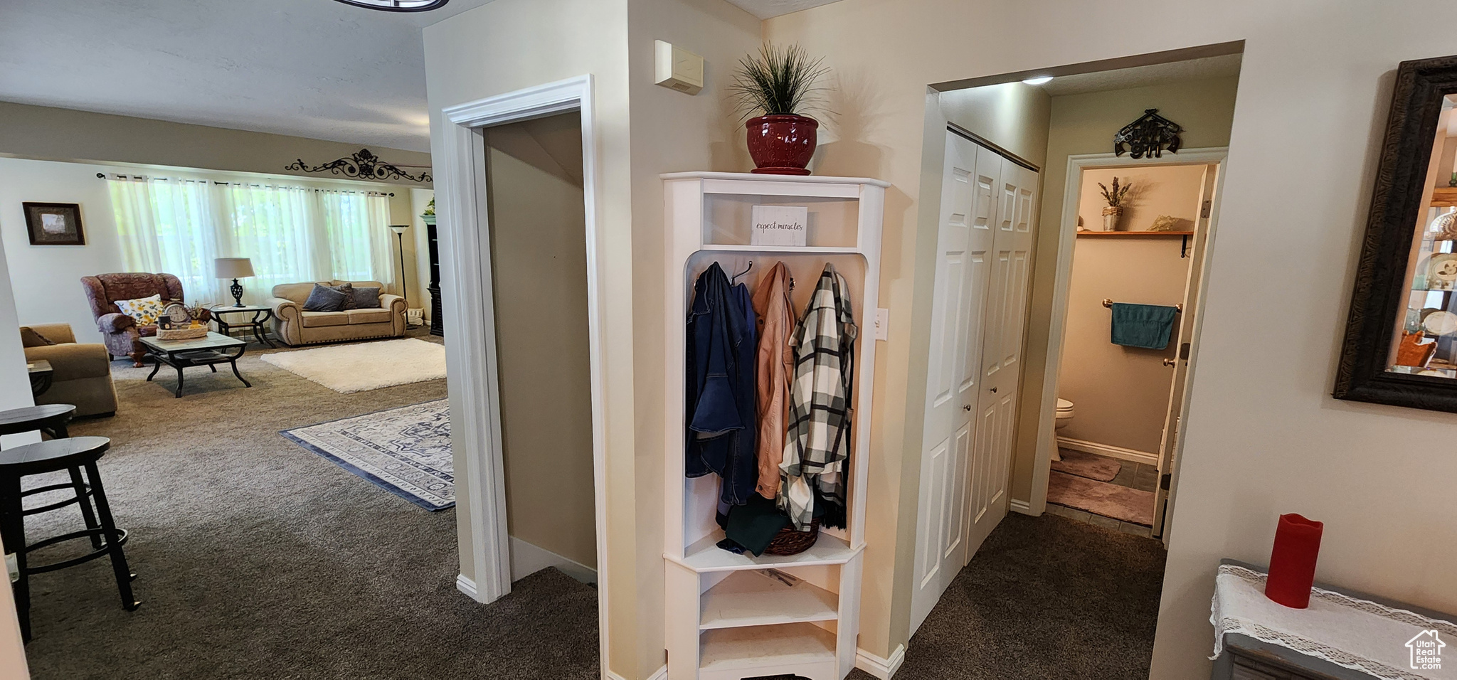 ARGYLE ACRES - Residential