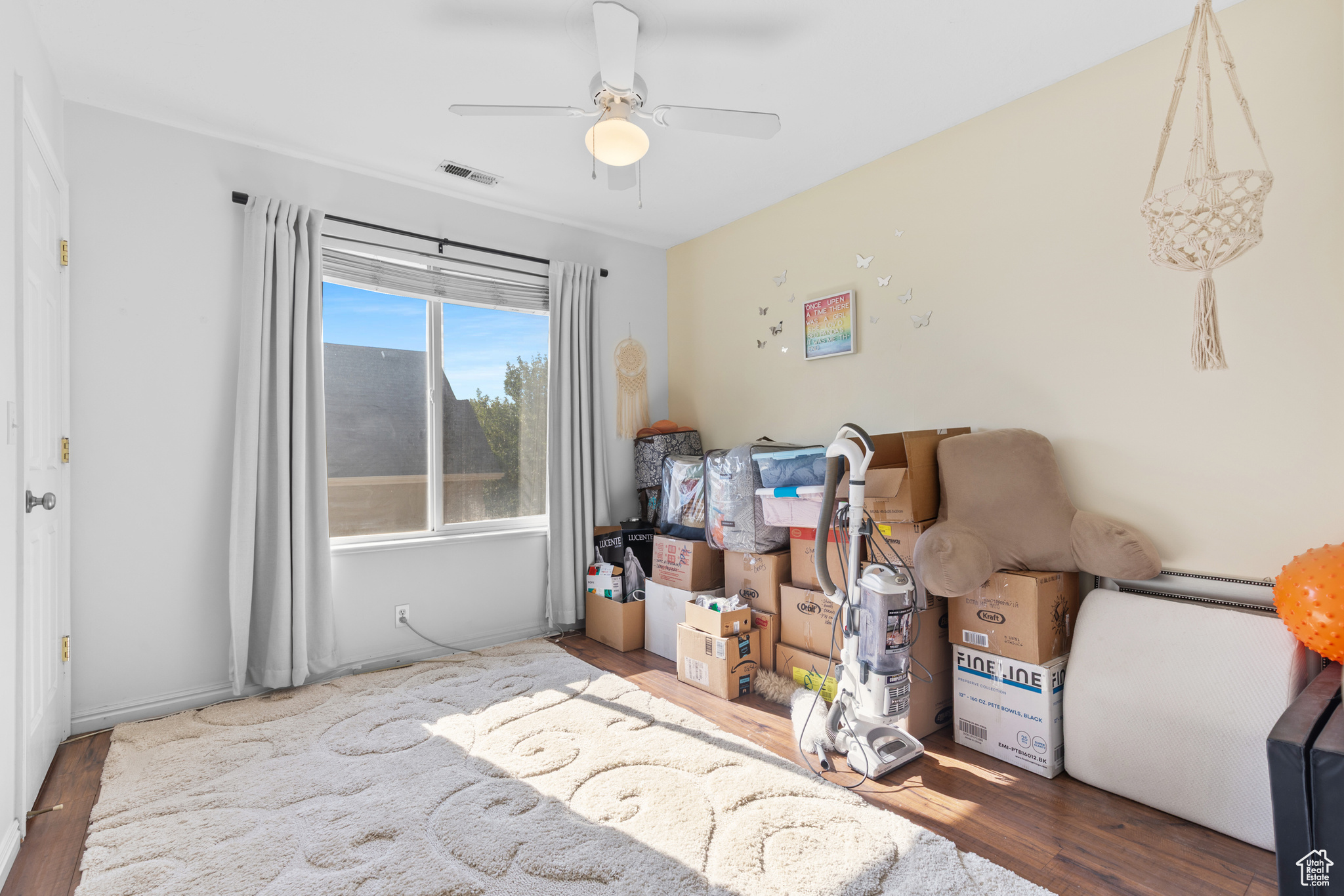 ARGYLE ACRES - Residential