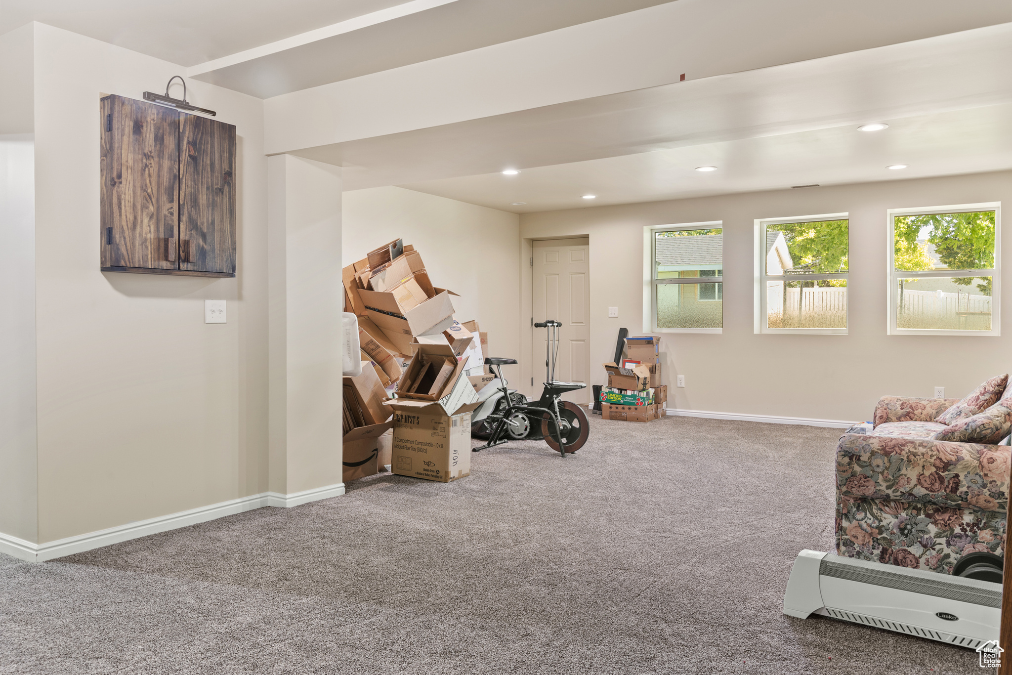 ARGYLE ACRES - Residential