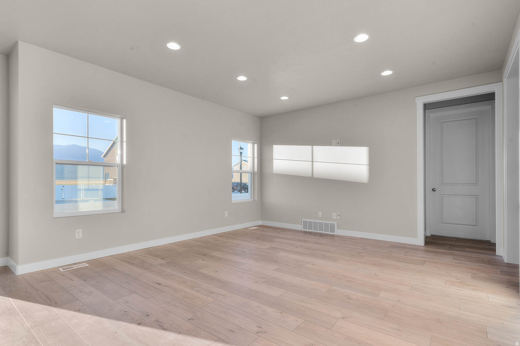 OVERLAND GARDENS D181 - Residential