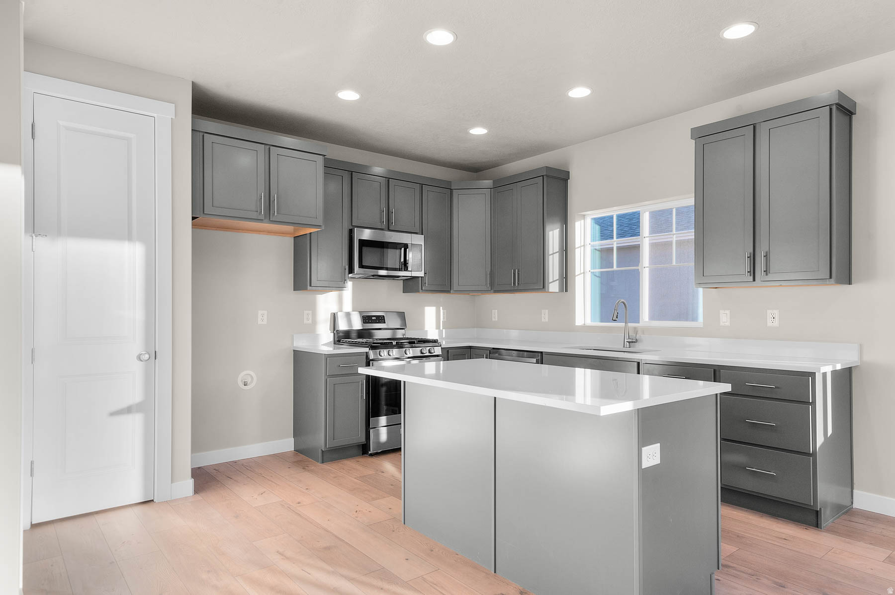 OVERLAND GARDENS D181 - Residential