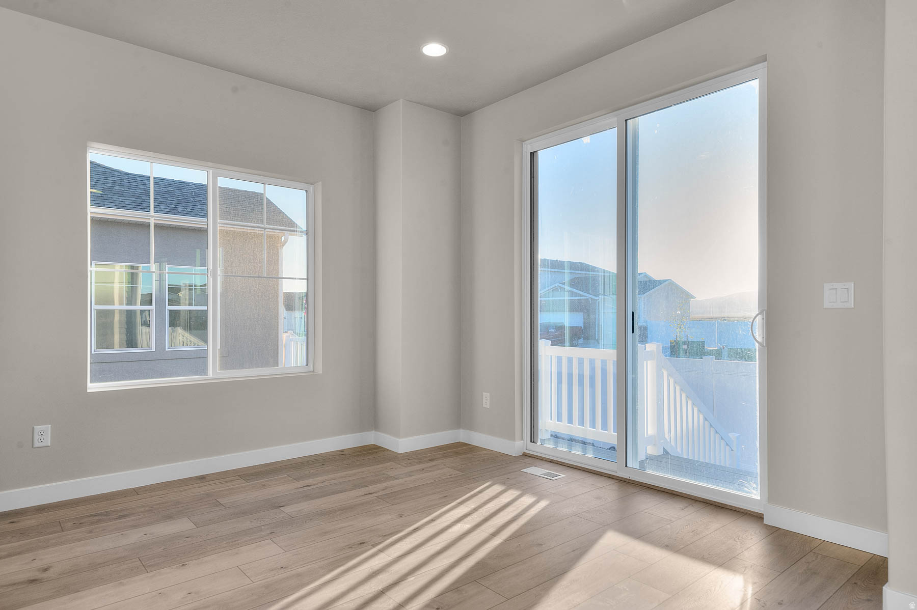 OVERLAND GARDENS D181 - Residential