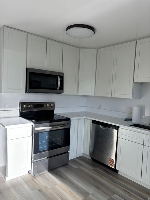 Tiny photo for 7255 S 525 E, Midvale, UT 84047 (MLS # 2143387)