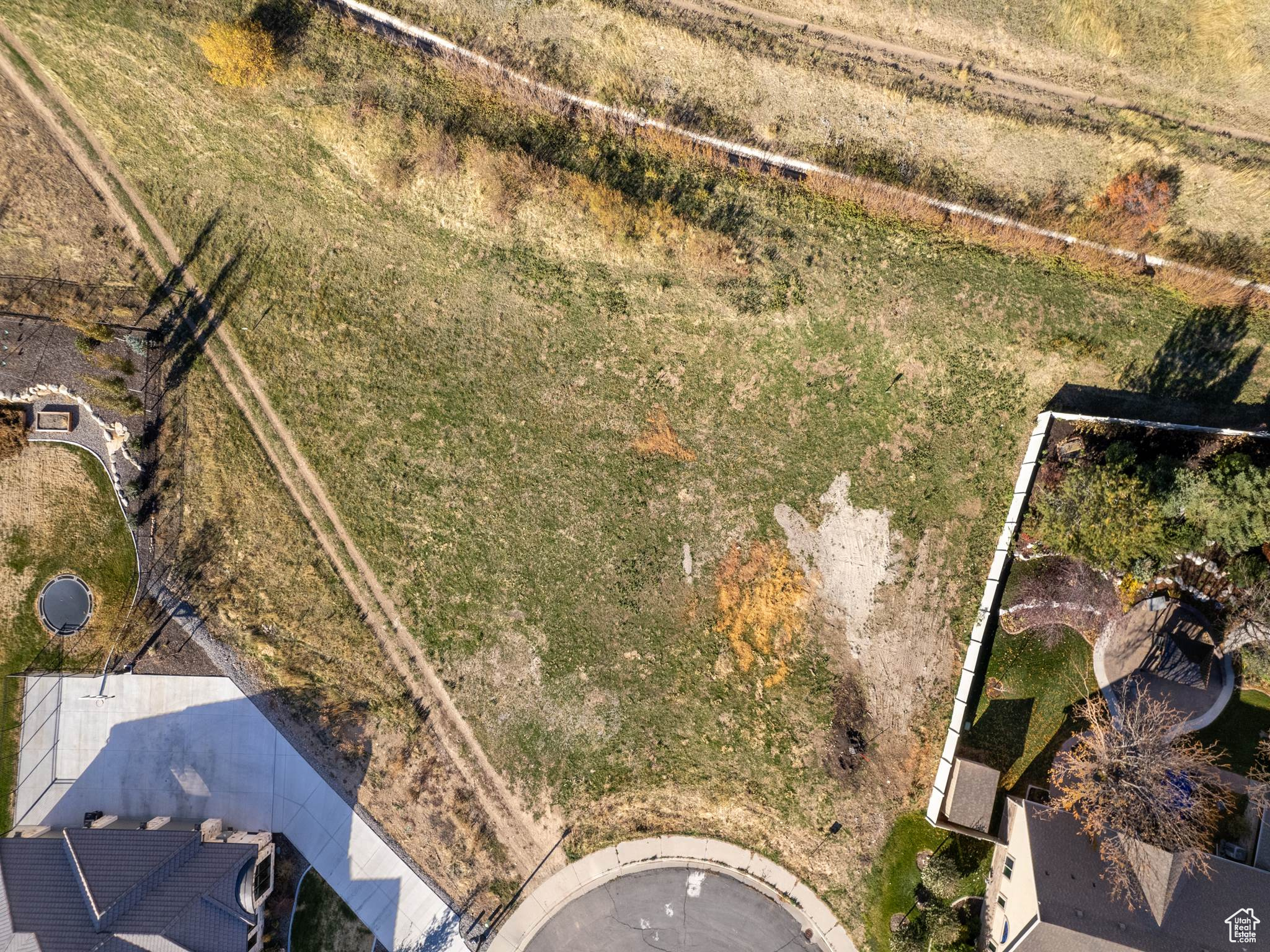 THIRTY OAKS - Residential