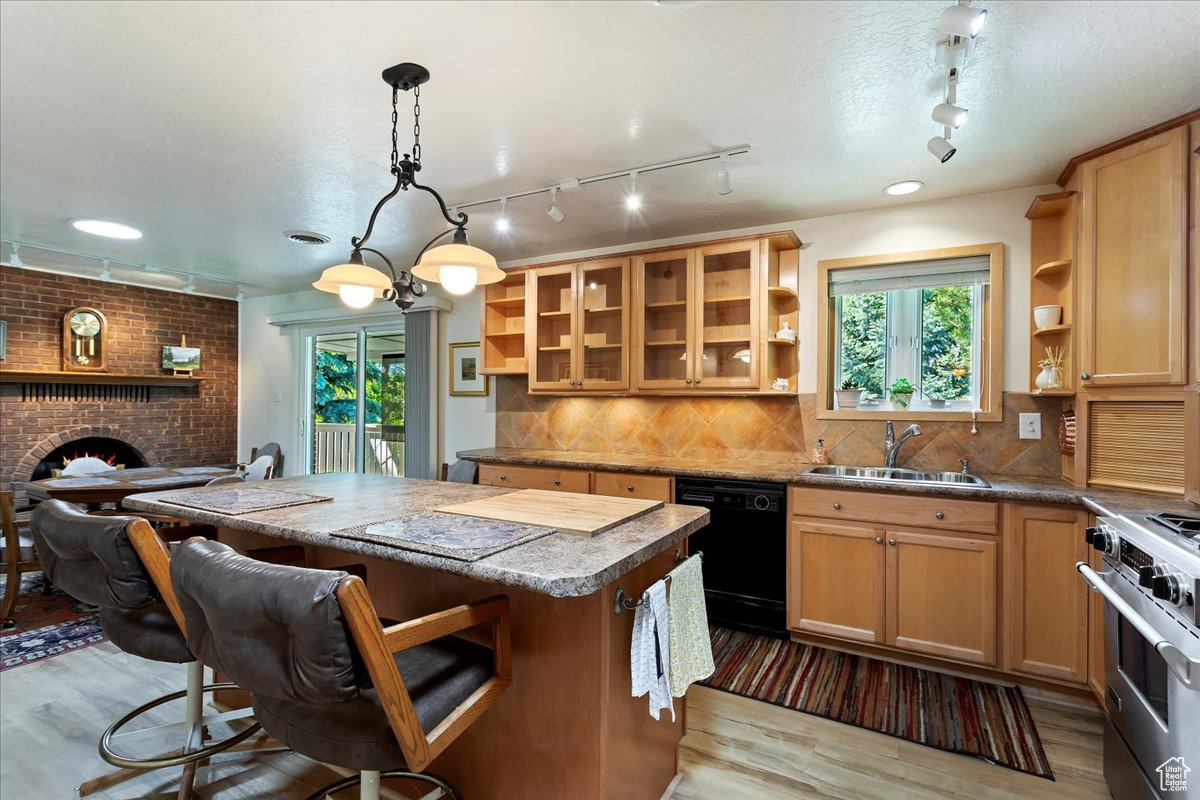SOUTH HEIGHTS - Residential