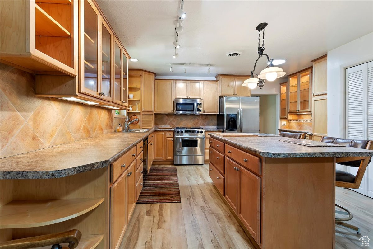 SOUTH HEIGHTS - Residential