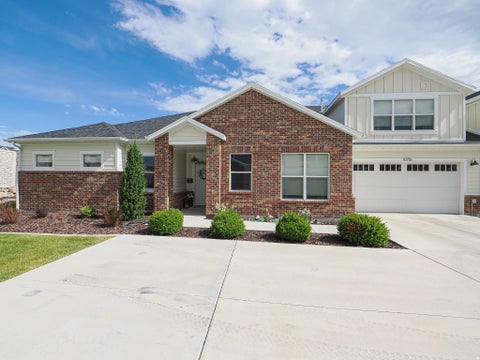 Homes For Sale - 10716 S Haven Dr<br/> South Jordan, UT 84095