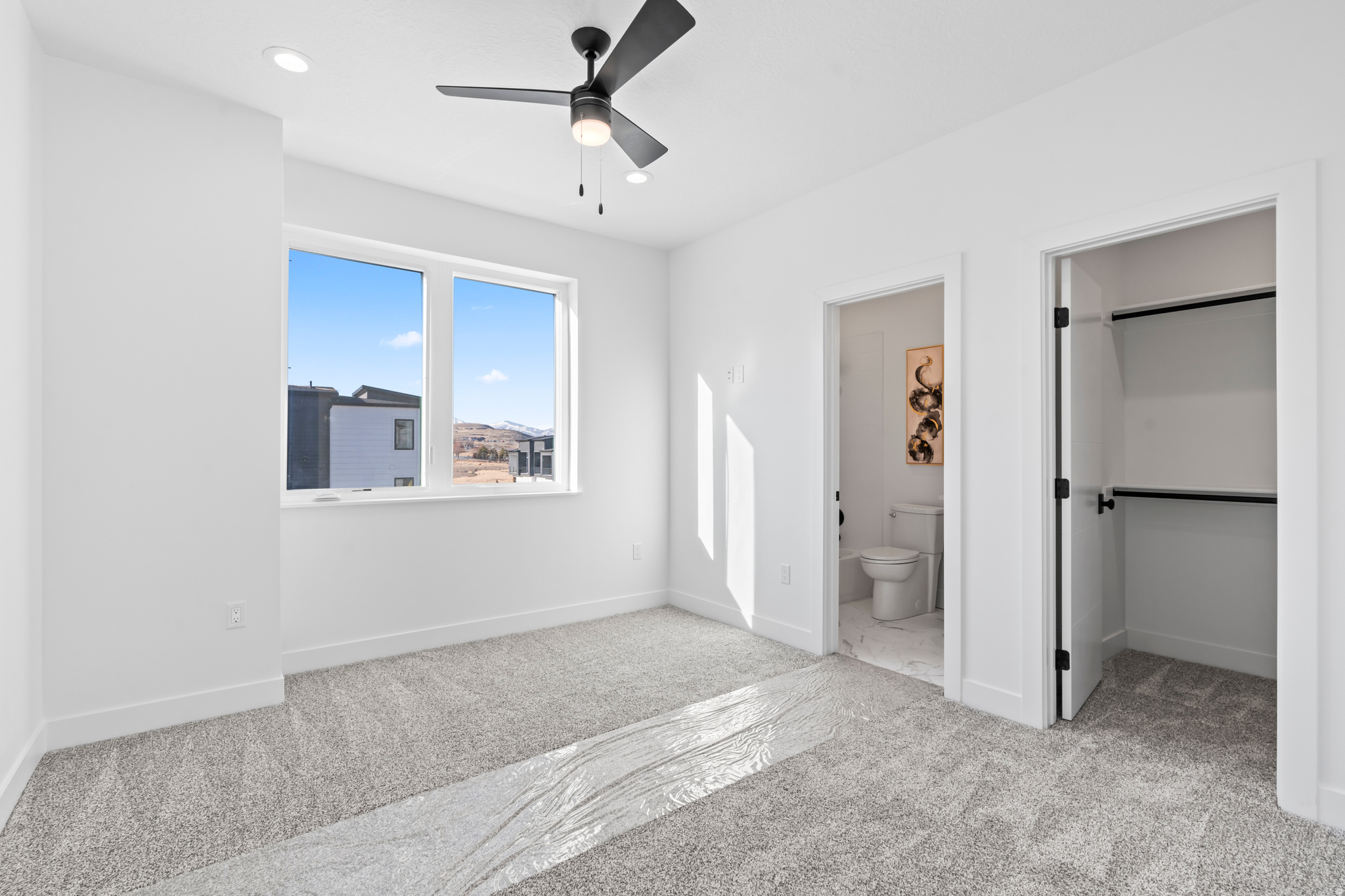 FAIRWAYS TOWNHOMES - Residential