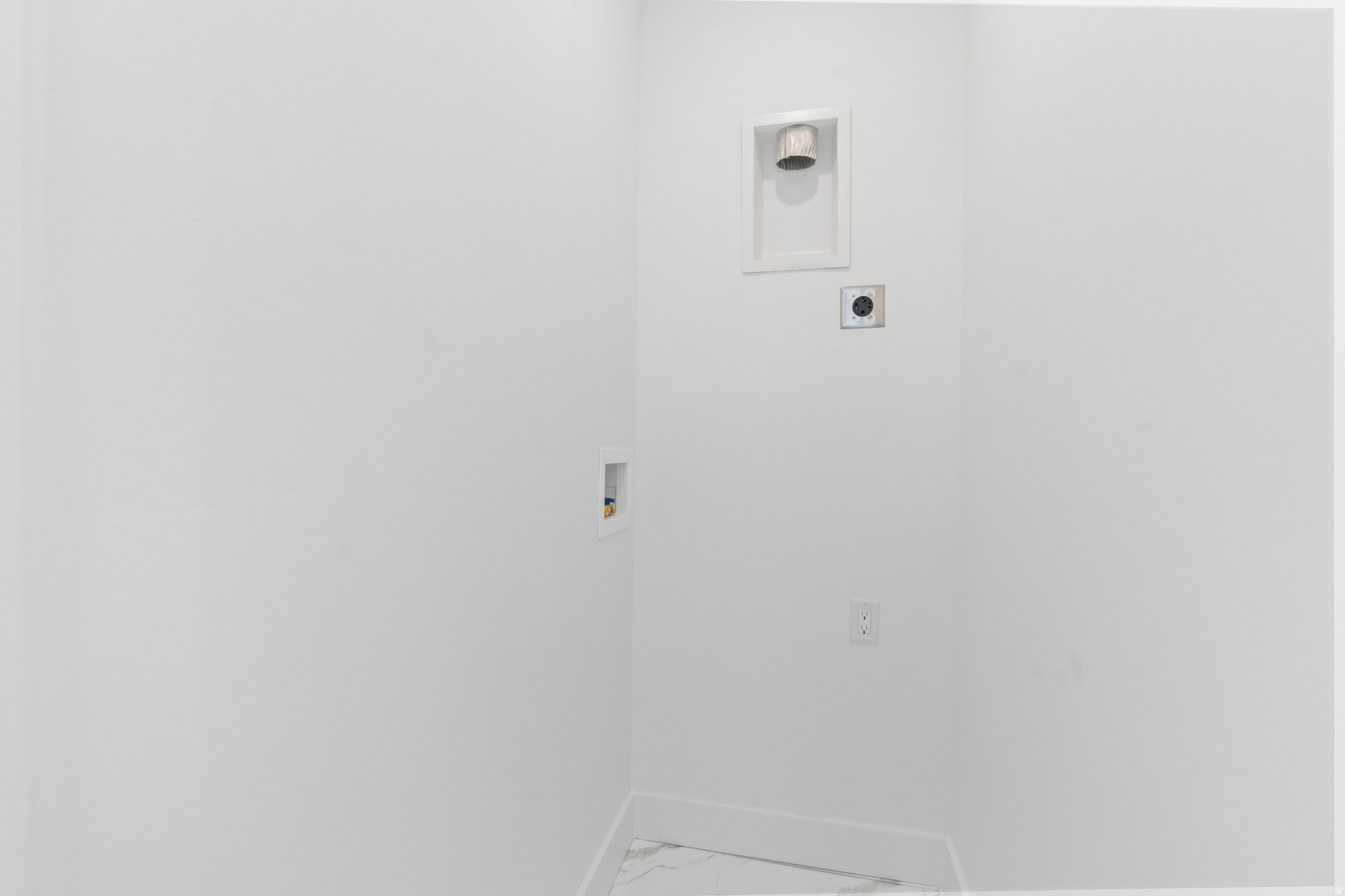 FAIRWAYS TOWNHOMES - Residential