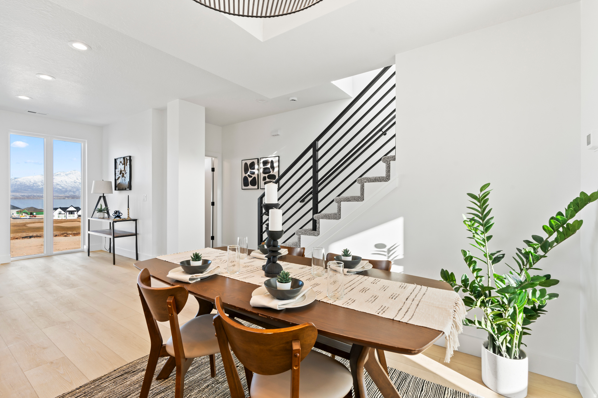 FAIRWAYS TOWNHOMES - Residential