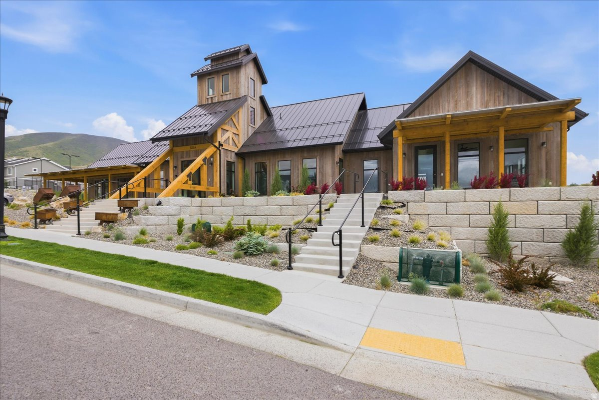 LITTLE VALLEY GATEWAY - Residential