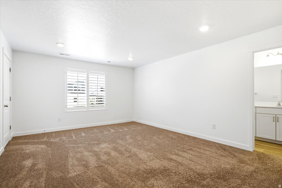 LITTLE VALLEY GATEWAY - Residential