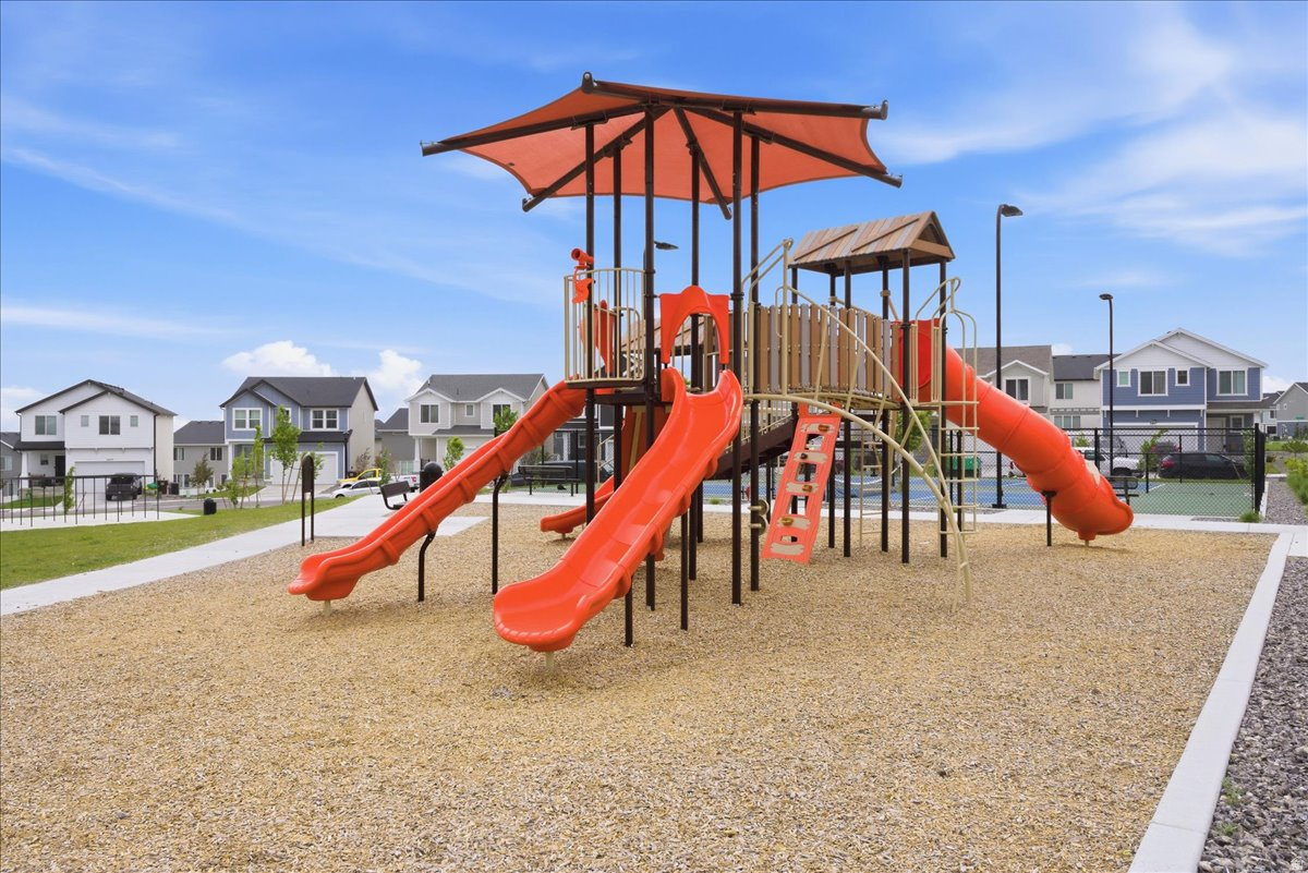 LITTLE VALLEY GATEWAY - Residential