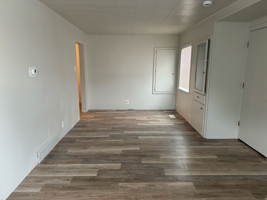 Photo of 322 W VINE ST, Tooele, UT 84074 (MLS # 2138587)